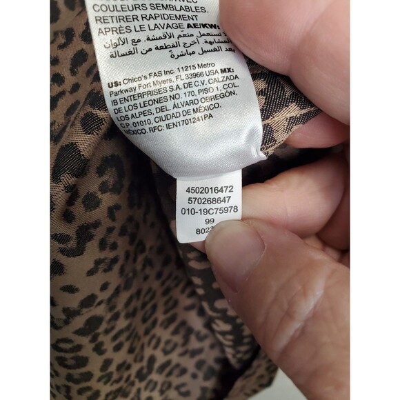 Chico's No-Iron Coolmax All Seasons Cheetah-Print Classic Button-Up Shirt 3 (XL) - Picture 6 of 6